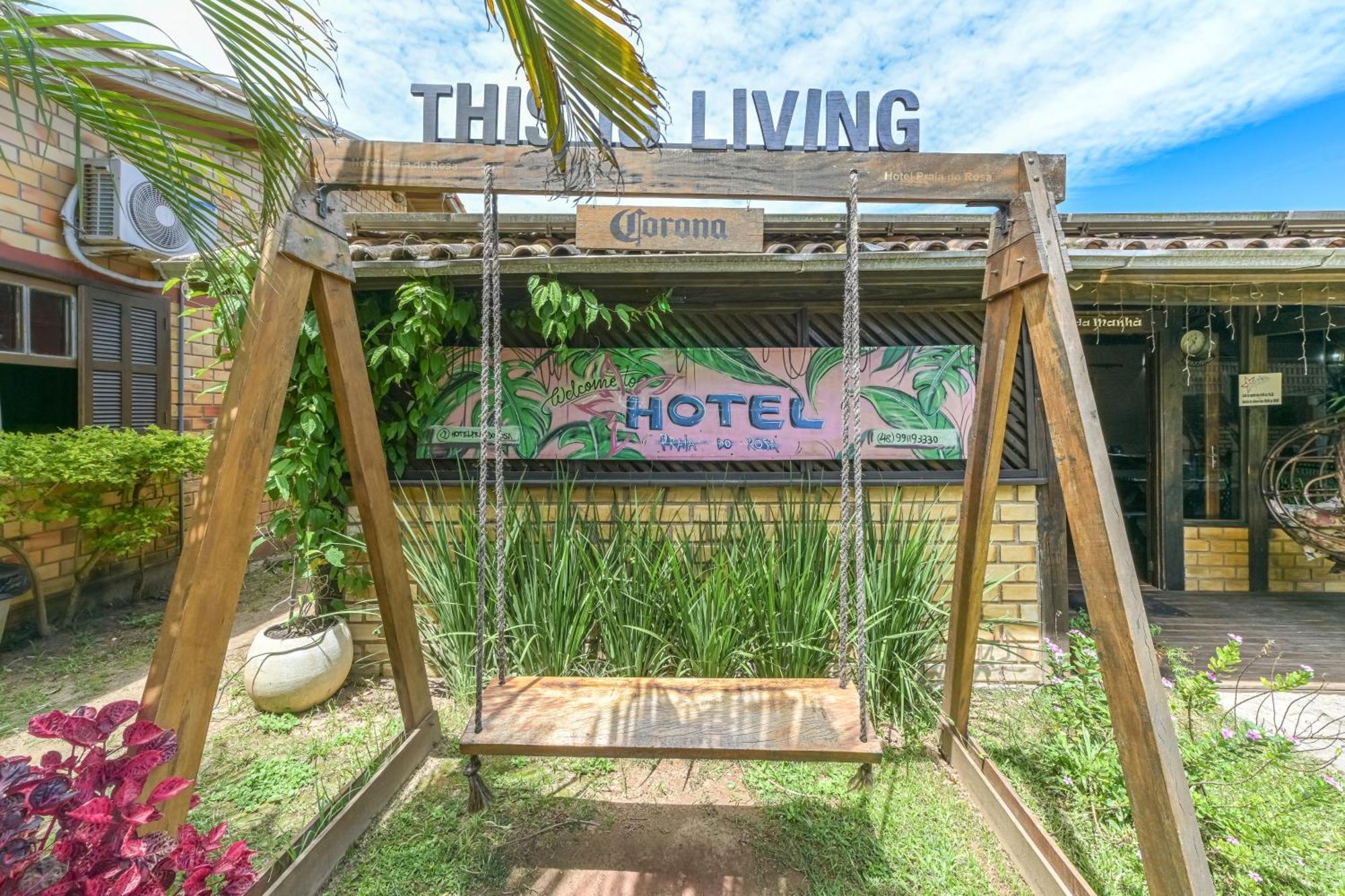 Hotel Praia Do Rosa Esterno foto
